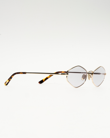 MODEL 004B