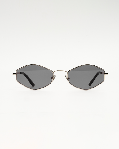 MODEL 004B