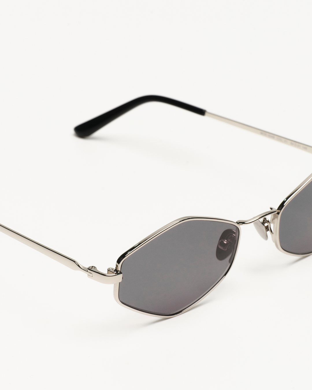 MODEL 004B