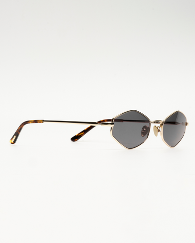 MODEL 004B