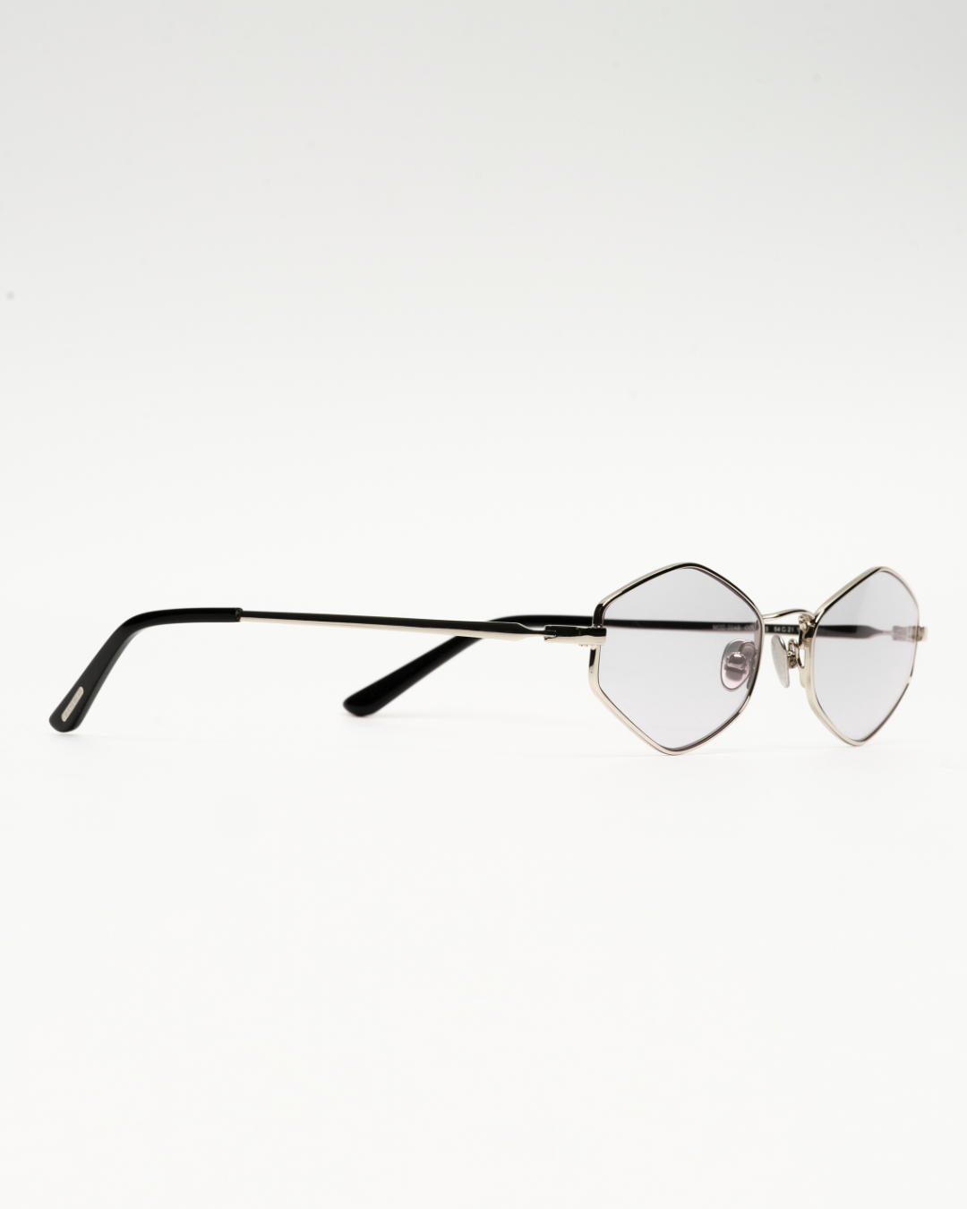 MODEL 004B